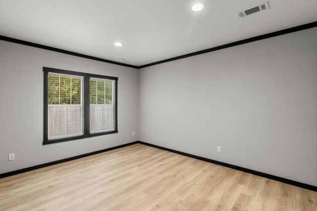 505 Harbor Point Drive, Trinity, TX 75862