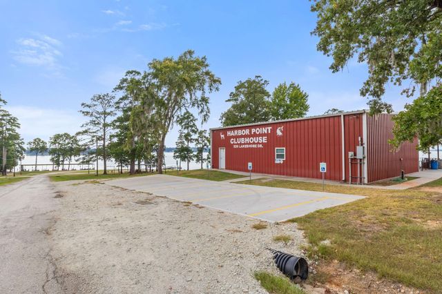 505 Harbor Point Drive, Trinity, TX 75862