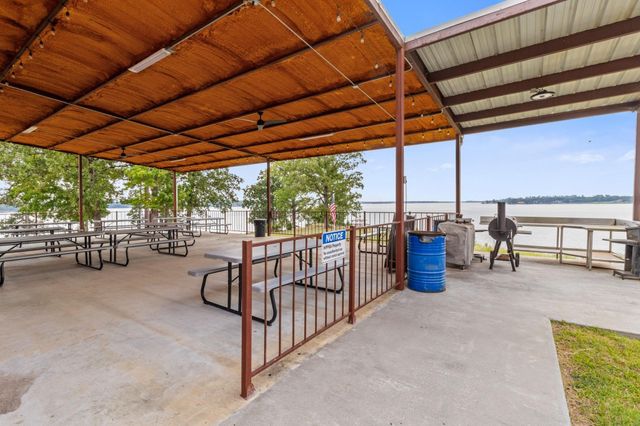 505 Harbor Point Drive, Trinity, TX 75862
