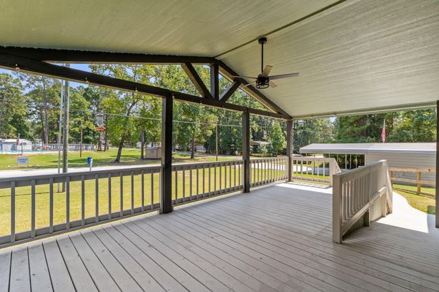 505 Harbor Point Drive, Trinity, TX 75862