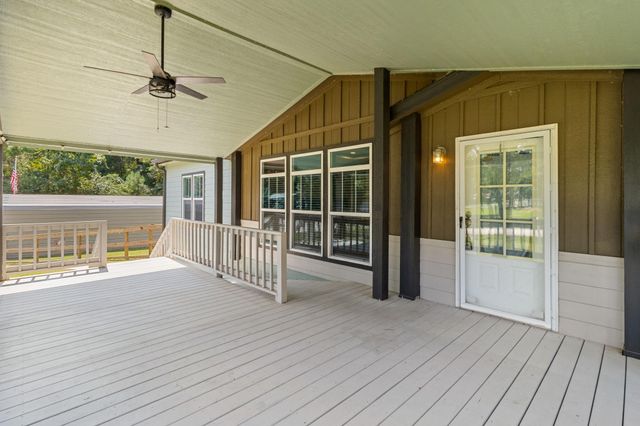 505 Harbor Point Drive, Trinity, TX 75862