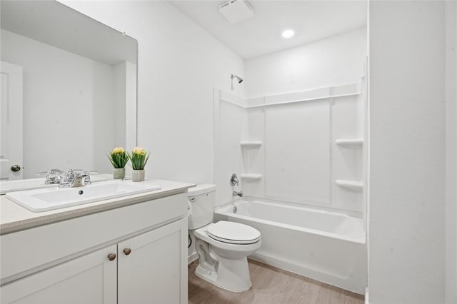 2327 Still Bend Lane, League City, TX 77573