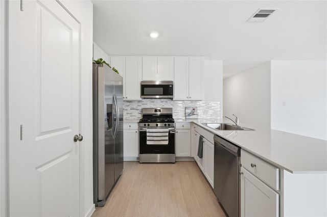 2327 Still Bend Lane, League City, TX 77573