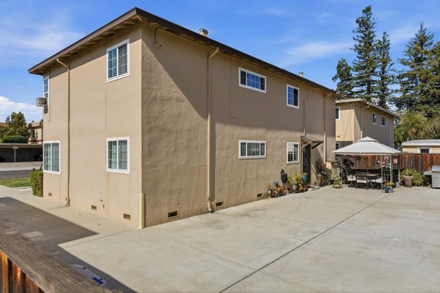 482 Dover Way, Campbell, CA 95008
