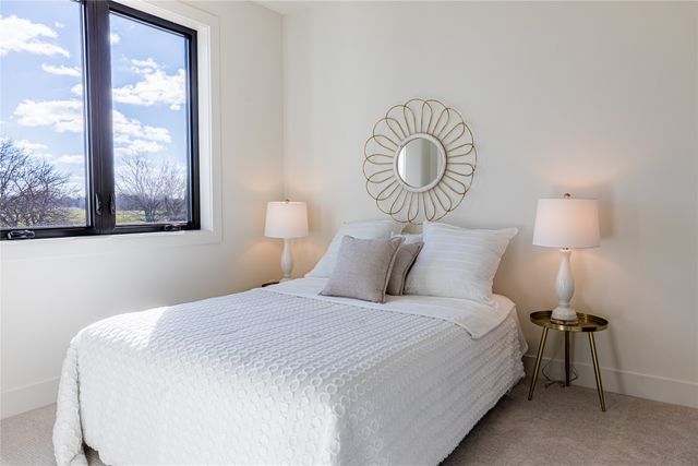 8109 Buckley Street, Johnston, IA 50131