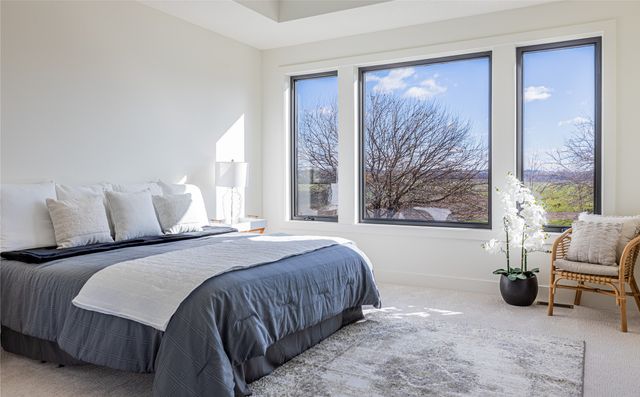 8109 Buckley Street, Johnston, IA 50131