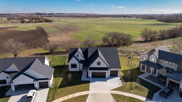 8109 Buckley Street, Johnston, IA 50131