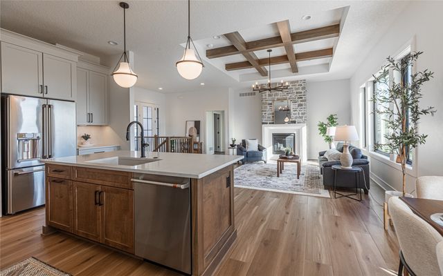 8109 Buckley Street, Johnston, IA 50131