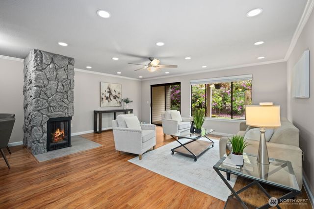 7639 SE 29th Street, Mercer Island, WA 98040
