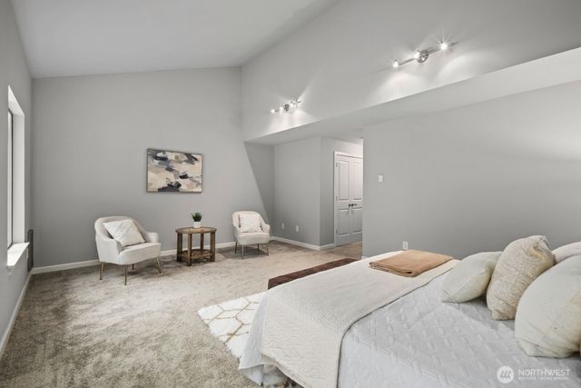 7639 SE 29th Street, Mercer Island, WA 98040