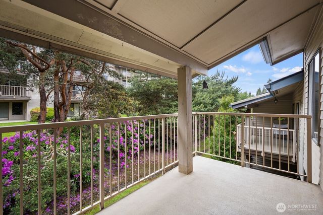 7639 SE 29th Street, Mercer Island, WA 98040