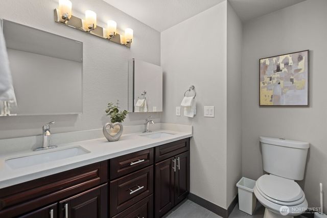 7639 SE 29th Street, Mercer Island, WA 98040