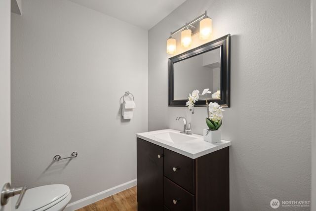 7639 SE 29th Street, Mercer Island, WA 98040