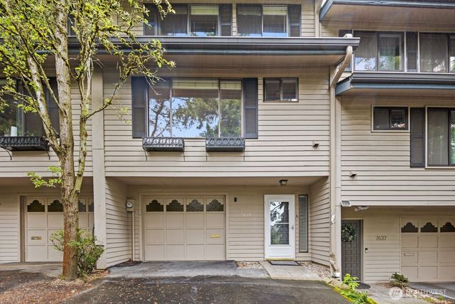 7639 SE 29th Street, Mercer Island, WA 98040