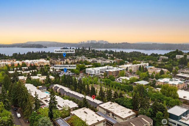 7639 SE 29th Street, Mercer Island, WA 98040
