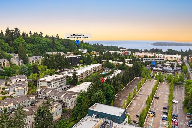 7639 SE 29th Street, Mercer Island, WA 98040