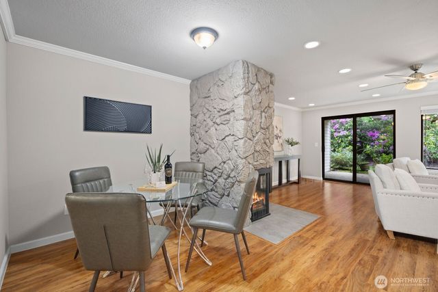 7639 SE 29th Street, Mercer Island, WA 98040