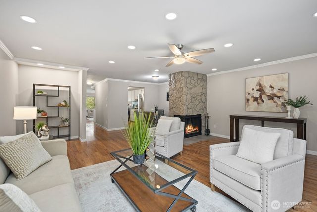 7639 SE 29th Street, Mercer Island, WA 98040