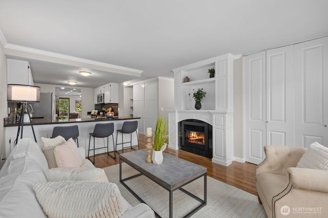 7639 SE 29th Street, Mercer Island, WA 98040