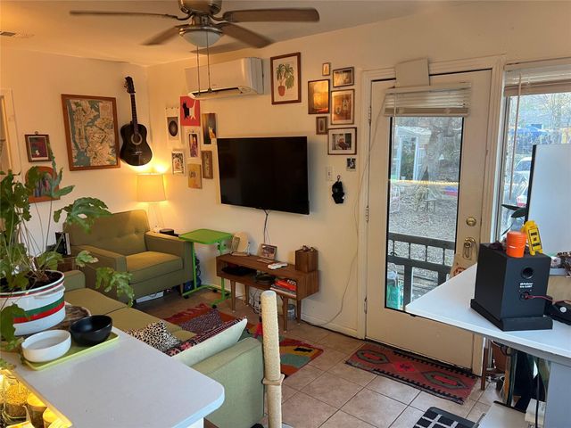 3318 Hemlock Ave B, Austin, TX 78722