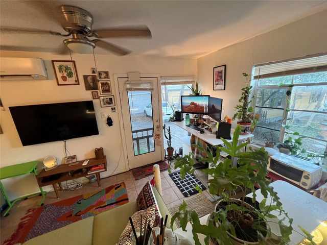 3318 Hemlock Ave B, Austin, TX 78722