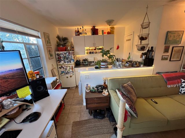 3318 Hemlock Ave B, Austin, TX 78722