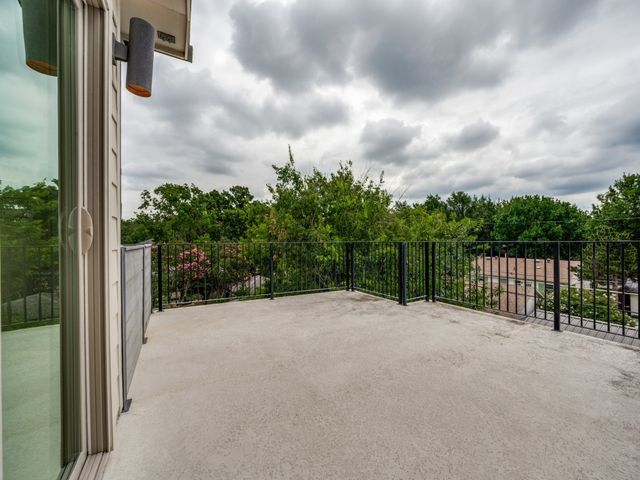 3724 W Beverly Drive, Dallas, TX 75209