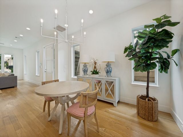 3724 W Beverly Drive, Dallas, TX 75209