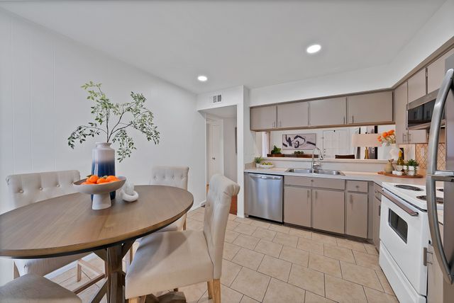 4347 Dickason Avenue 214, Dallas, TX 75219