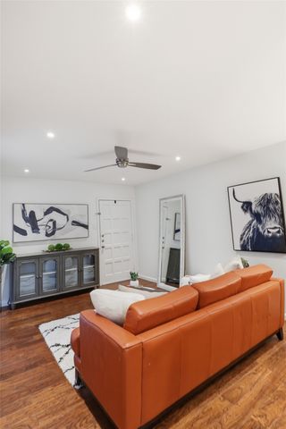 4347 Dickason Avenue 214, Dallas, TX 75219