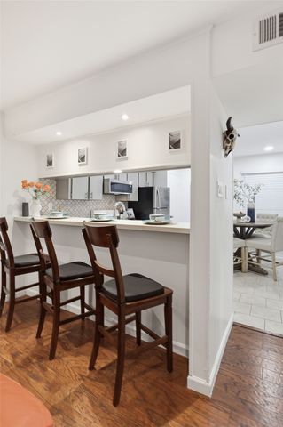 4347 Dickason Avenue 214, Dallas, TX 75219