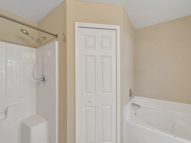 962 E 13th Square, Vero Beach, FL 32960
