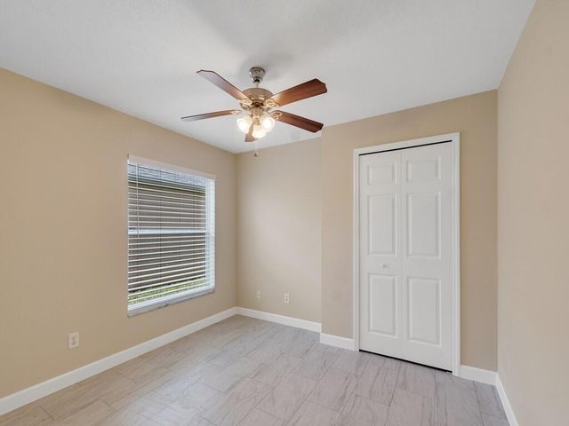962 E 13th Square, Vero Beach, FL 32960