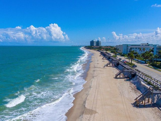962 E 13th Square, Vero Beach, FL 32960