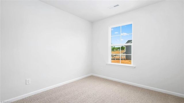 624 Beechwood Circle, Thomasville, NC 27360