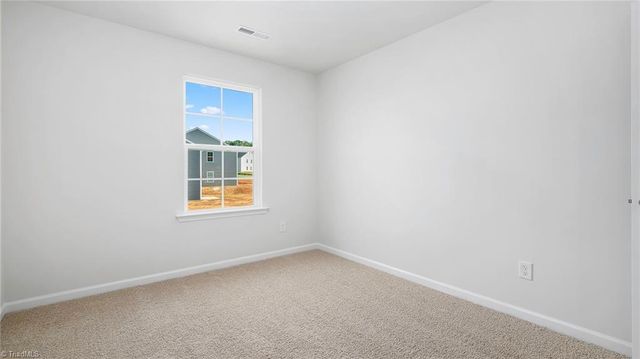 624 Beechwood Circle, Thomasville, NC 27360