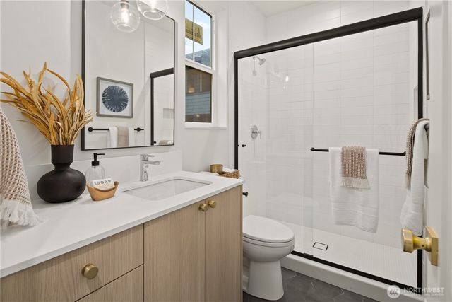 333 18th Avenue, Kirkland, WA 98033