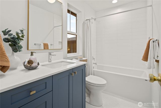 333 18th Avenue, Kirkland, WA 98033