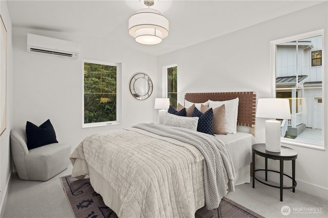 333 18th Avenue, Kirkland, WA 98033