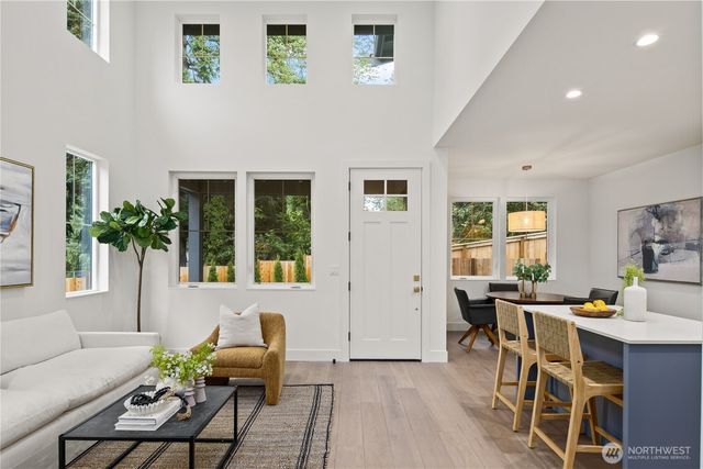 333 18th Avenue, Kirkland, WA 98033