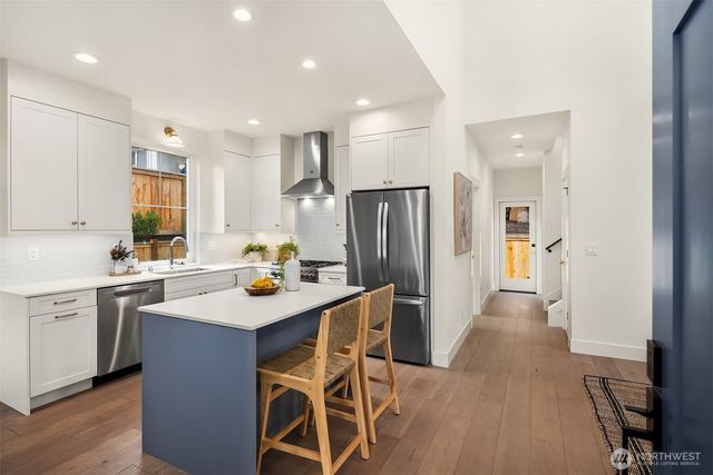 333 18th Avenue, Kirkland, WA 98033