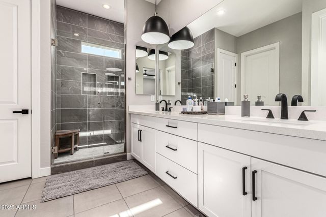 17384 W AUBURN Street, Surprise, AZ 85388