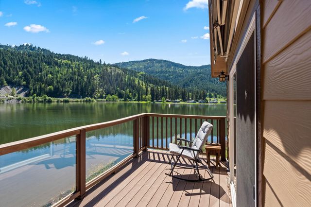 2876 Deep Lake South Shore Rd, Colville, WA 99114