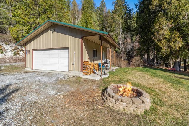 2876 Deep Lake South Shore Rd, Colville, WA 99114