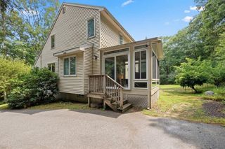 108 Chase Road, South Hampton, NH 03827