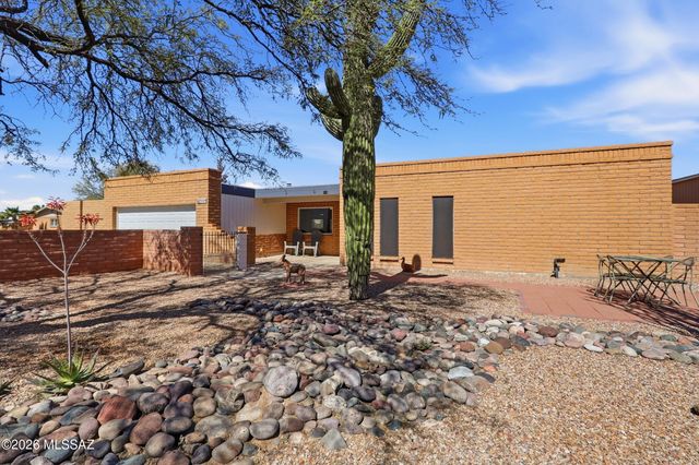 9209 E Baker Street, Tucson, AZ 85710