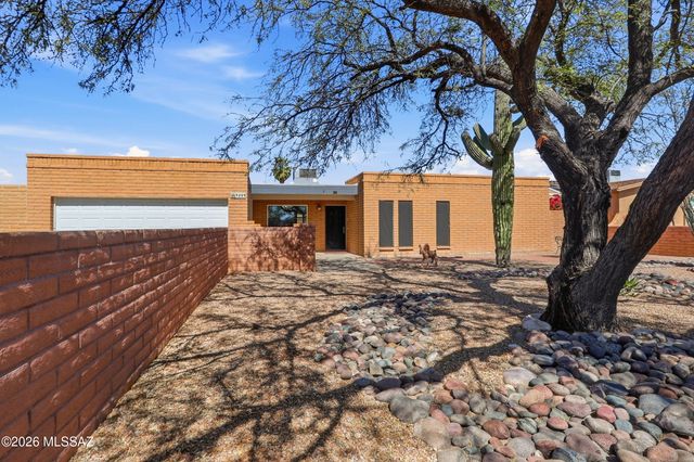 9209 E Baker Street, Tucson, AZ 85710