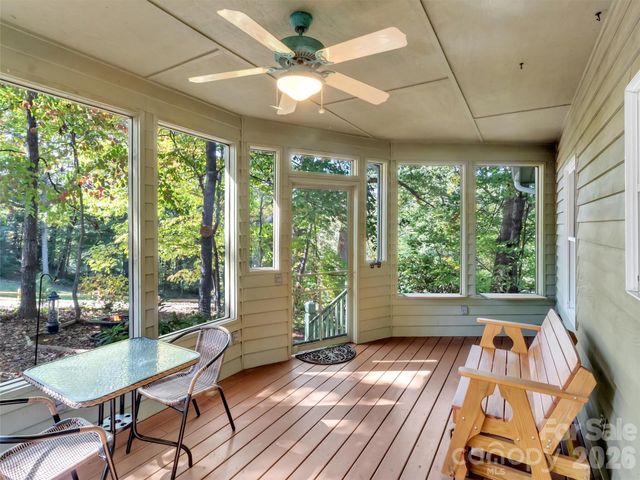 132 Aldersgate Road, Waynesville, NC 28786