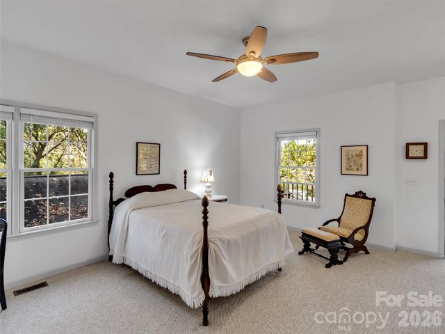 132 Aldersgate Road, Waynesville, NC 28786