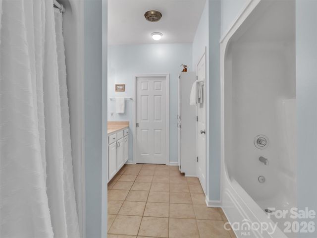 132 Aldersgate Road, Waynesville, NC 28786